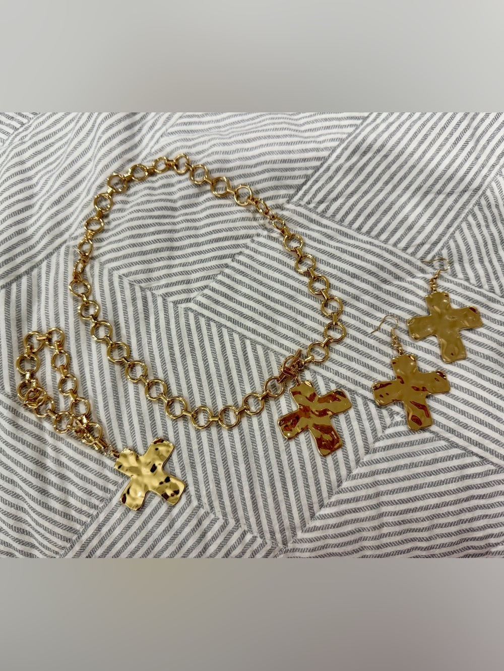 Fashion jewelry goldtone 2” cross Toggle chain necklace Earrings Bracelet bundle
